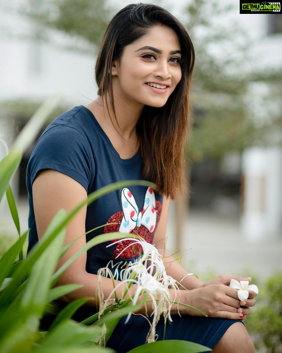 Shivani Narayanan Instagram - Lets stay home for a while to stay together Forever . #jantacurfew