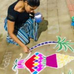 Shivani Narayanan Instagram - அன்பு பொங்க, ஆசைகள் பொங்க, இன்பம் பொங்க, இனிமை பொங்க என்றும் உங்கள் வீட்டில் மகிழ்ச்சி பொங்க பொங்கலோ பொங்கல் வாழ்த்துகள் ... இனிய தைப்பொங்கல் திருநாள் வாழ்த்துக்கள் 🌾♥️ .. #pongalkolam ..