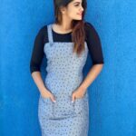 Shivani Narayanan Instagram - Sun is Shining , Weather is Sweet and Dreams are made of Sun n Sand 🌎♥️... Some Where on Earth