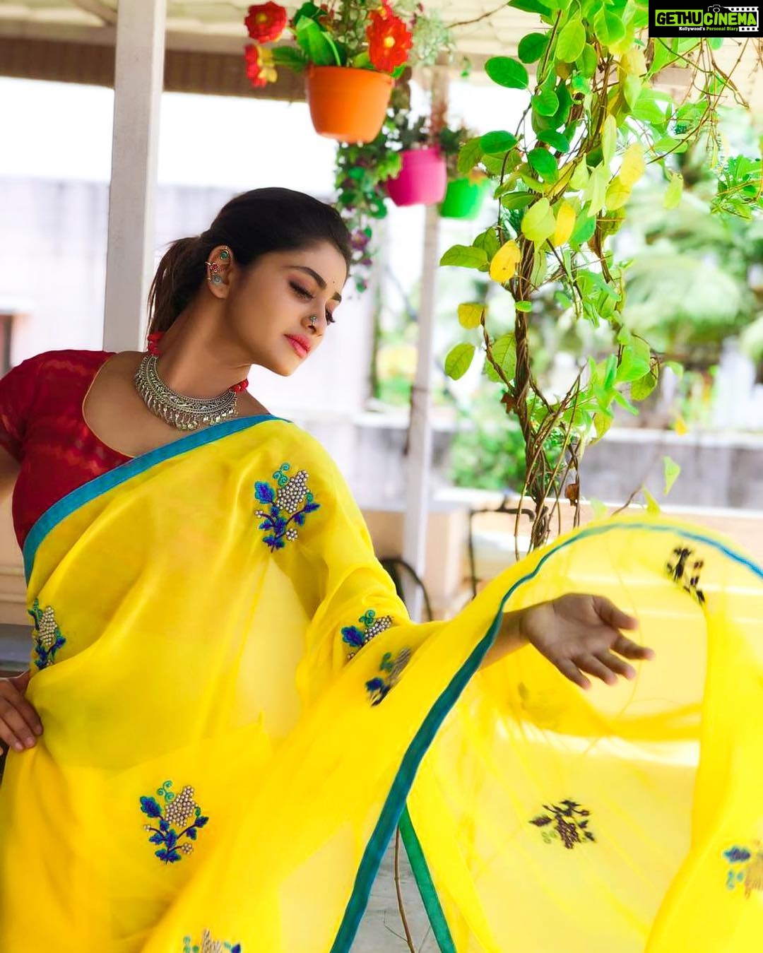 Shivani Narayanan Instagram - Be strong enough to walk away from what isn't best for you,and be patient enough to wait for the blessings you deserve ❤️