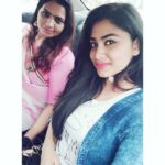Shivani Narayanan Instagram – My World🌎 .. @akila_narayanan ❤🐾
#cattynkitten #loveyou😍