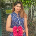 Shivani Narayanan Instagram - Birthday 2022 ♥️ 5/5 Thanks a lot everyone for all your lovely wishes 🤗 #nomakeup #nofilter Thiruvalidhayam, Padi Sivan Temple- Guru Stalam