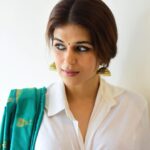 Shraddha Das Instagram - Mixed it up a bit 🤍 Banarasi saree : @yadunandanfashions 📸 @snehzala HMU: @versatile_makeoversartist @gouriepatil #sareelove #sareefashion #sareedraping #fusion #shirtandsaree #shraddhadas Mumbai, Maharashtra