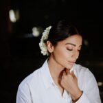 Shriya Saran Instagram – In between moments , lost in my thoughts , finding myself.
Thank you @sushanth.bhat you are so talented and fun to shoot with .

@kabzaamovieofficial 
@makeupbymahendra7 
@priyanka__hairstylist