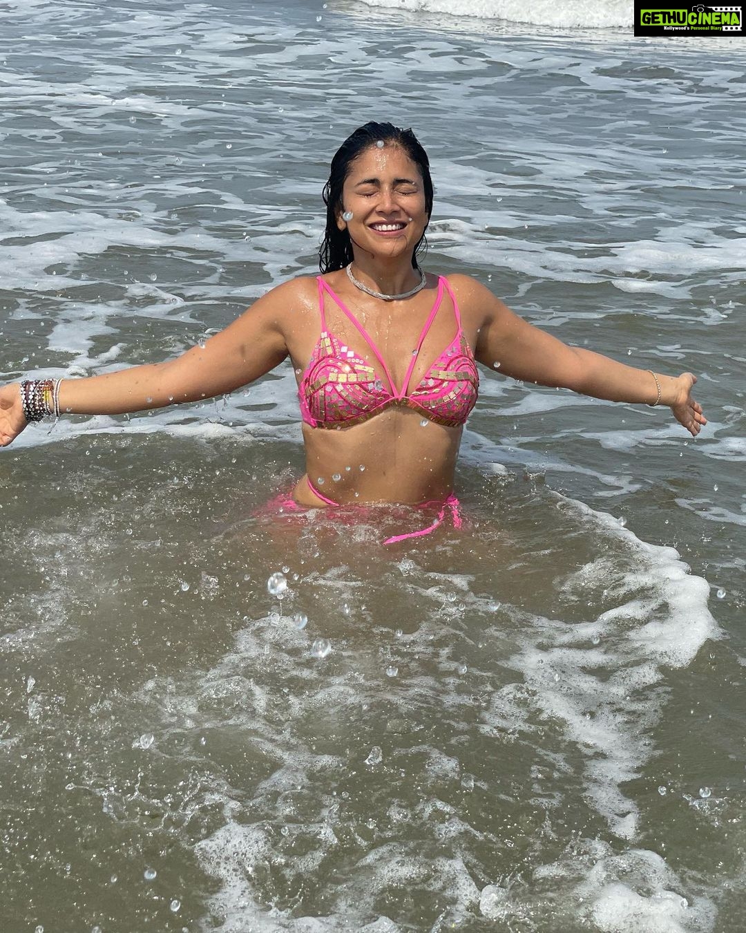 Shriya Saran - 296.7K Likes - Most Liked Instagram Photos