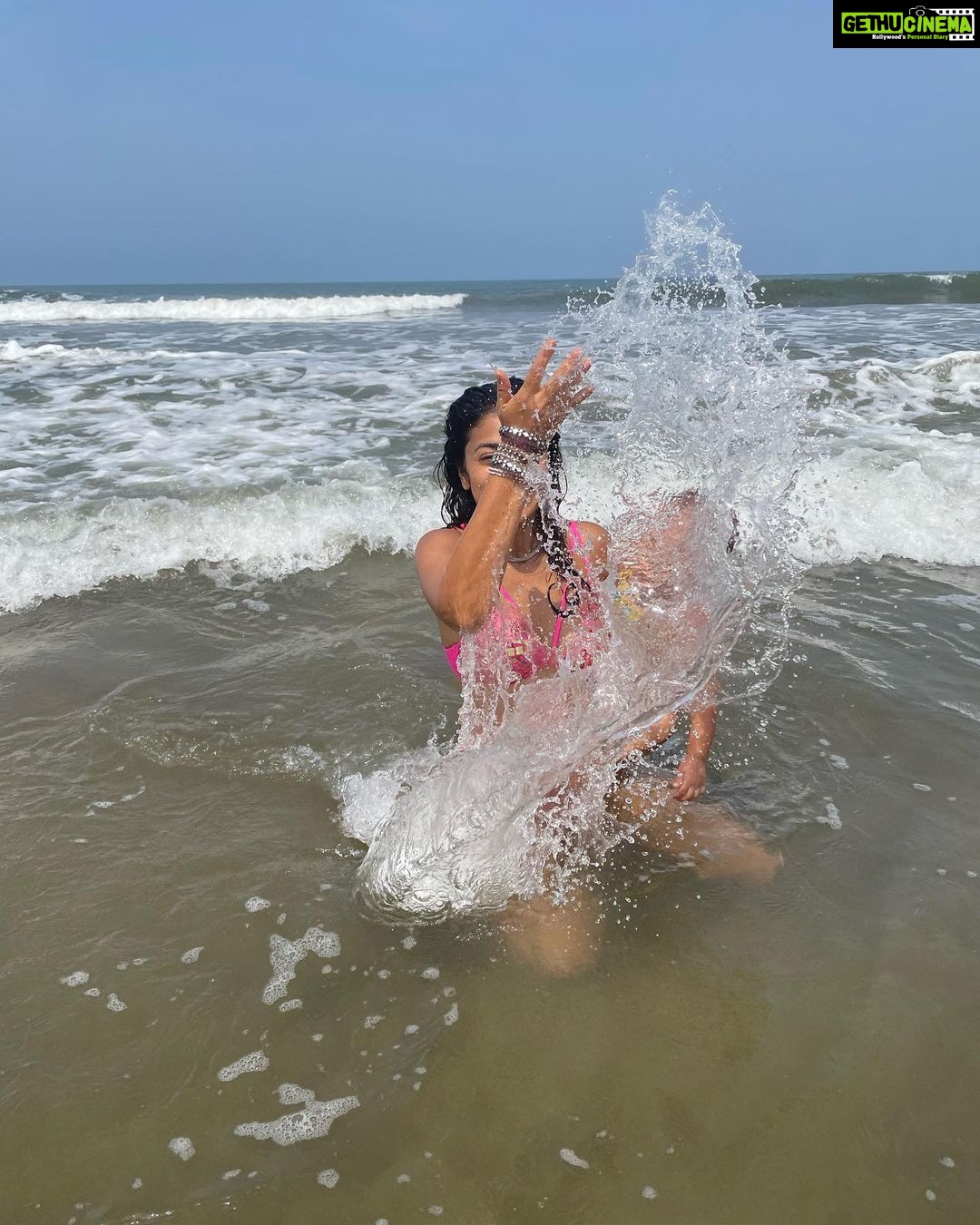 Shriya Saran - 296.7K Likes - Most Liked Instagram Photos