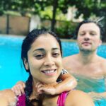 Shriya Saran Instagram - Happy morning lovely people @andreikoscheev #grateful #blessed If we can just live today, doing our best duty, grateful for the day and its daily bread, we have lived a lifetime Bhagavad Geeta @acasoliving Goa, India