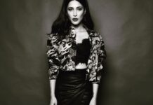 Shruti Haasan Instagram - Ennamo 🖤