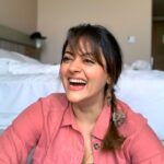 Shruti Sodhi Instagram – Today is World laughter day❤️ on a good day we obviously do smile and laugh a lot more, but on a tough day what makes you laugh ? I’ll tell you what makes me laugh – a creative joke/meme either on social media or a funny show and MOSTLY my own jokes that I can’t seem to keep in my stomach no matter how I’m feeling (default setting)..oh yeah I laugh a lot on my own jokes(even louder than the audience) 😋 and sometimes when I take my friends’ case😈Don’t forget to break into a few many laughs EVERYDAY..it’s good for you😘❤️ #shrutisodhi #worldlaughterday