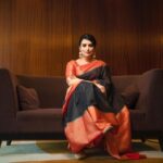 Shweta Menon Instagram - #shwethamenon Shwetha Menon MUA & Stylist: @avinash_s_chetia Saree: @thebrandstorebyfebitha Blouse: @fara_designs Camera: @lensqueen_photography_ @ranjith_lensqueen Kochi, India