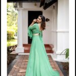 Sija Rose Instagram - Chic happens in green ☘️ . Attire : @thaiyalpura Jewels: @pureallure.in MUA: @makeup_by_mariyaaa Photography: @storiesfromcandycaptures Photo team: @vishak_haridas.in @pictorials_by_sai