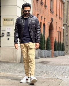 Silambarasan Instagram - “Walk on with hope in your heart  and you’ll never walk alone.“ 😎

#atman
