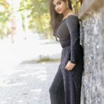 Sivaangi Krishnakumar Instagram – Just some blinggg and pose!😉🖤
PC : @arunprasath_photography 
MUAH: @suni_makeup_hair Chennai, India