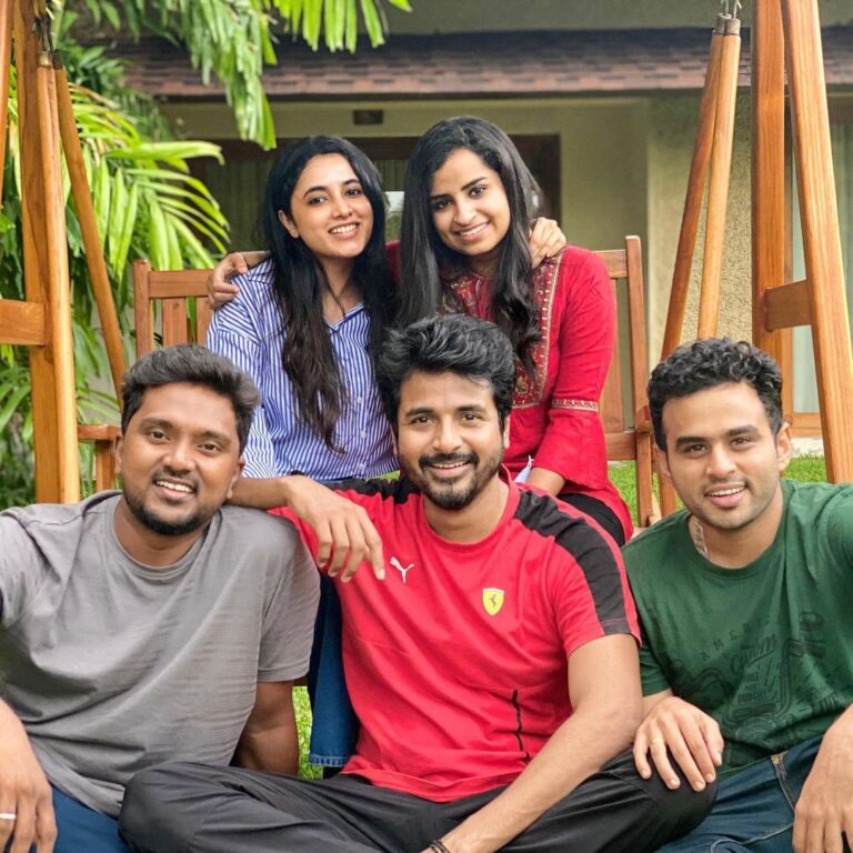 Sivaangi Krishnakumar Instagram - All about today❣️❤️‍🔥 #dayoff #don PC @darshan_offl