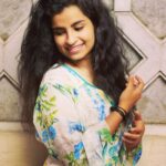 Sivaangi Krishnakumar Instagram - Messy hair🌸 Thankyou for a successful live❤️