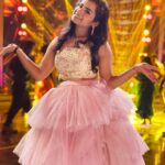 Sivaangi Krishnakumar Instagram – Nadamadum Birthday cake 🤪🎂 
PC : @sarath_kpy 
Styling – @anushaa13
Outfit:
@magnoliaabyvaaniraghupathy
Footwear- @feeltwenty