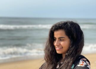 Sivaangi Krishnakumar Instagram - 21🎂☃️🌸🎈 Cant thankyou all enough for making my birthday so special even during this lockdown! Thankyou to my another family @mediamasons for celebrating my birthday like their own❤️love you❤️. Special thanks to Ashwineyy @ashwinkumar_ak for making it even more special❄️. Twitter trending on my birthday is all a dream . Still can’t believe it thankyou all❤️