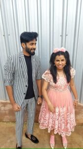 Sivaangi Krishnakumar Instagram - Behind the scenes 🤪 Cooku with Comali 2