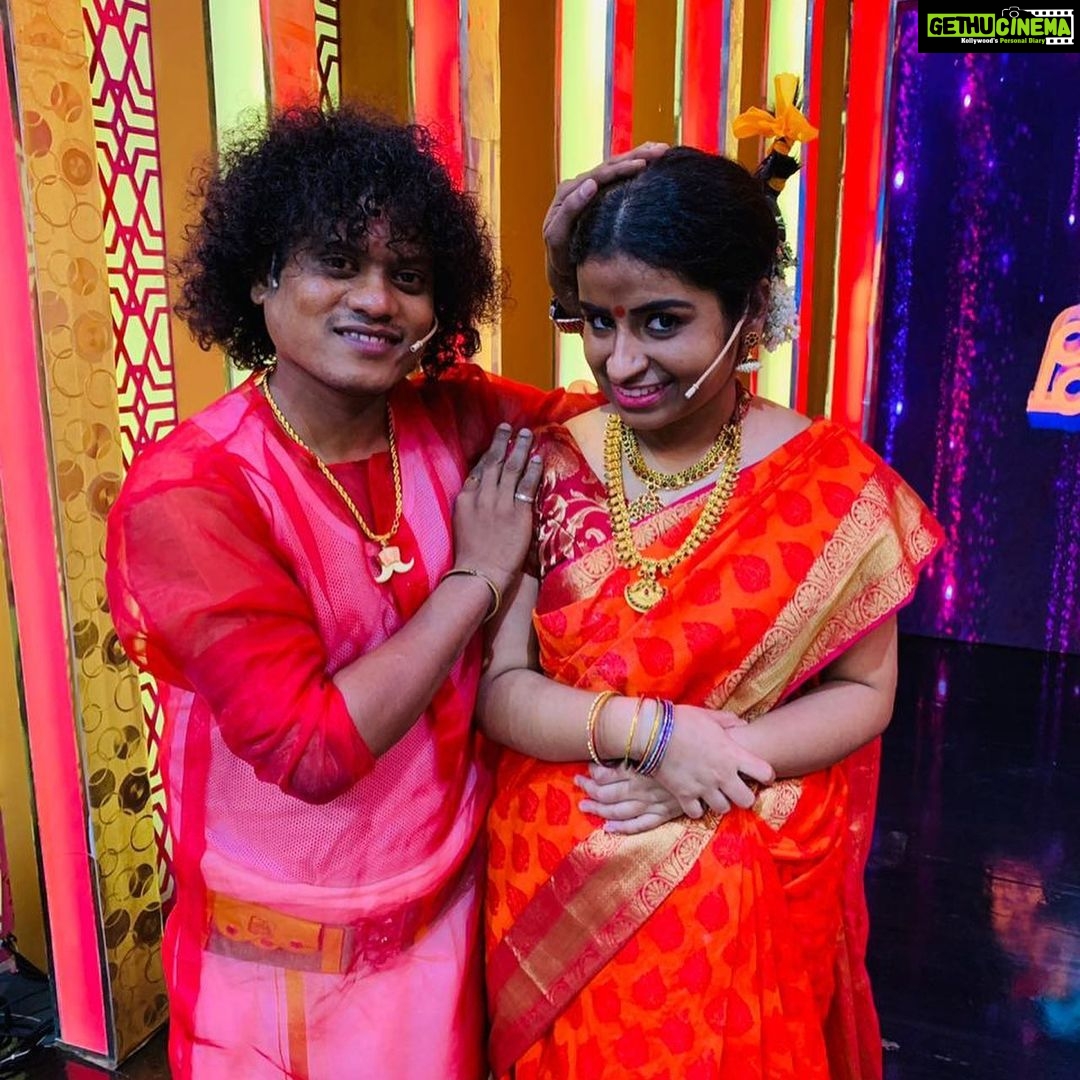 Sivaangi Krishnakumar Instagram - Cooku with comali at 6:30😍