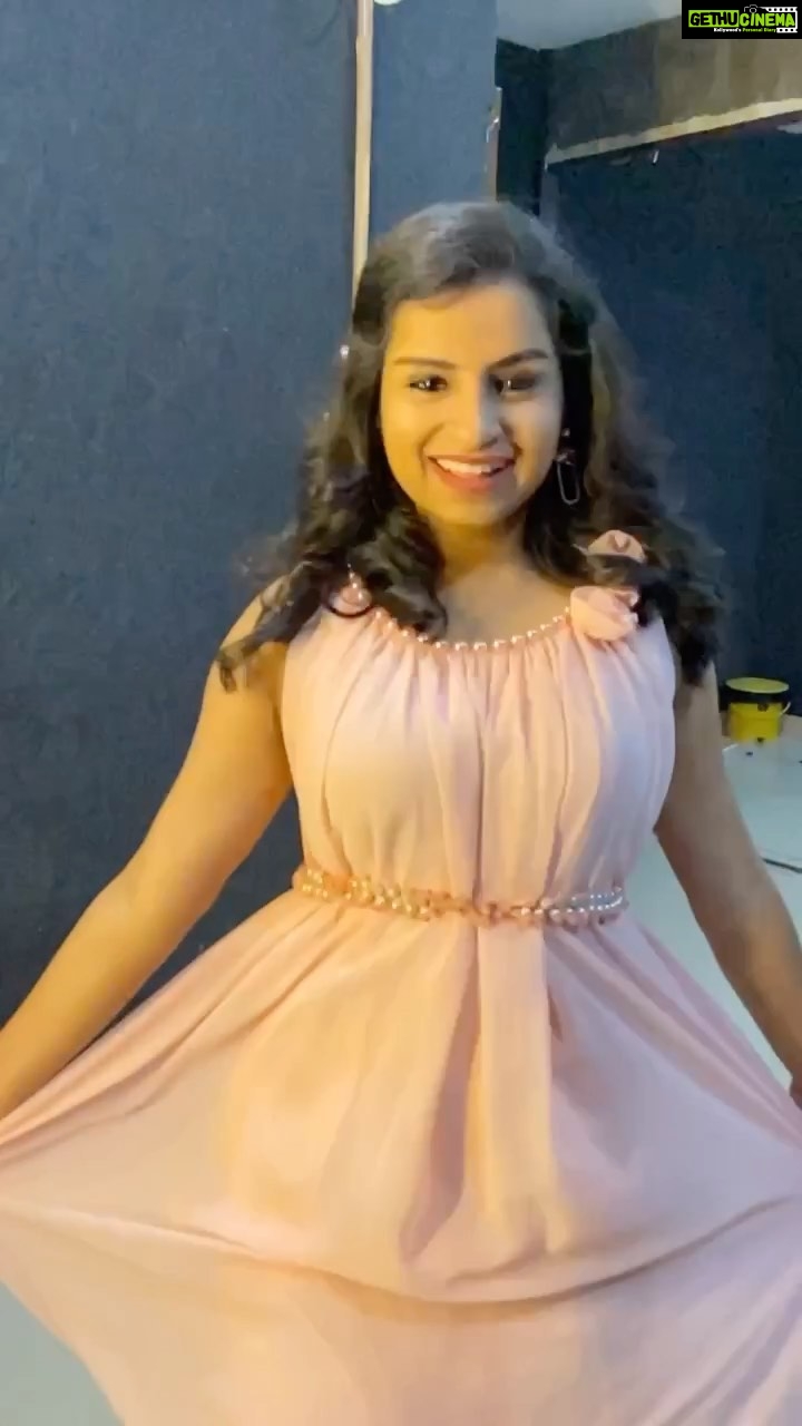 Sivaangi Krishnakumar Instagram - Cooku with Comali @ 6:30 today. Wearing: @styl_boutique_chennai Editted by @sak