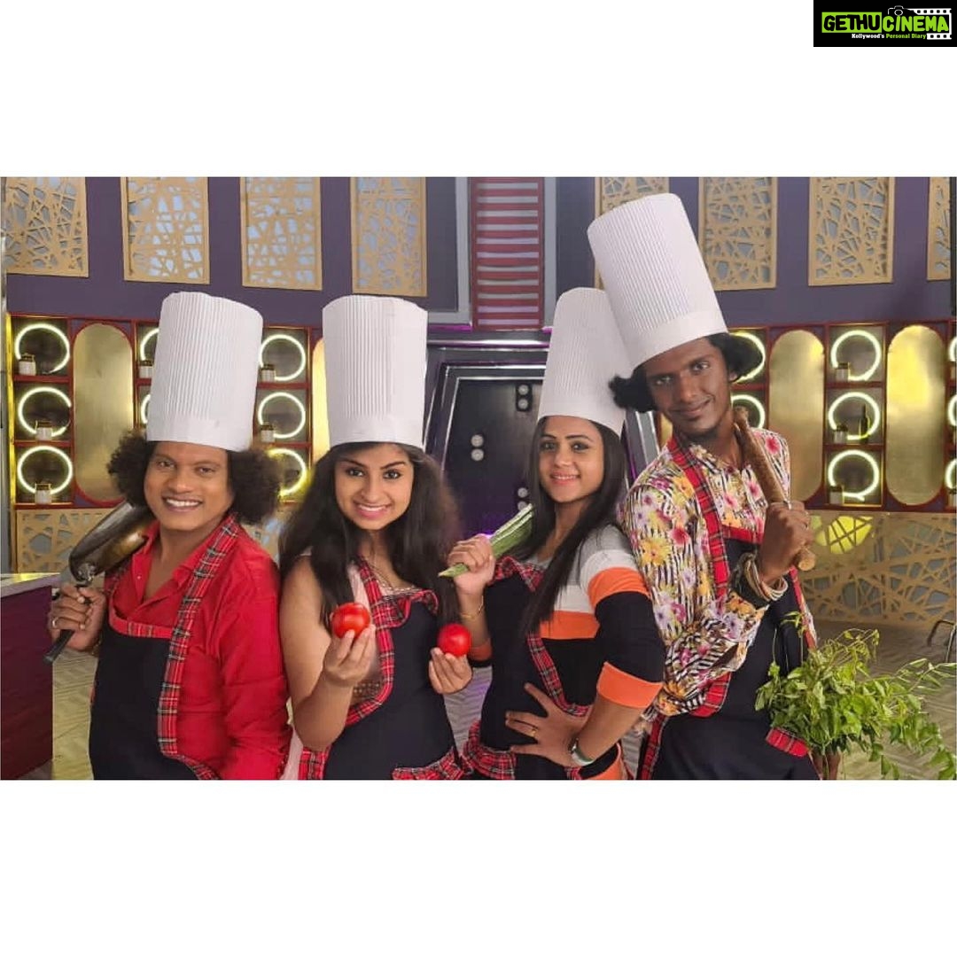 Sivaangi Krishnakumar Instagram - Peoples favourite show is back!! Cooku with Comali Season 2❤️