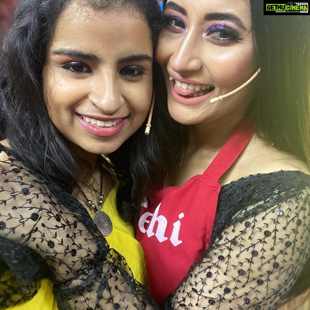 Sivaangi Krishnakumar Instagram - Cooku with Comali today Wearing @styl_boutique_chennai