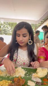 Sivaangi Krishnakumar Instagram - Sivaangi the food blogger ft Kerala Sadya! 😍
Wishing you all a very happy Pongal!! Wishing a lot of good vibes, positivity and loads of food😋