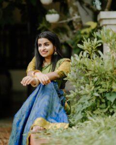 Sivaangi Krishnakumar Instagram - Feeling 22 in 2022 ❤️thankyou for the wishes and blessings 🙏🏼🥹
PC @twintweddingcompany @abhijithgopinathan_