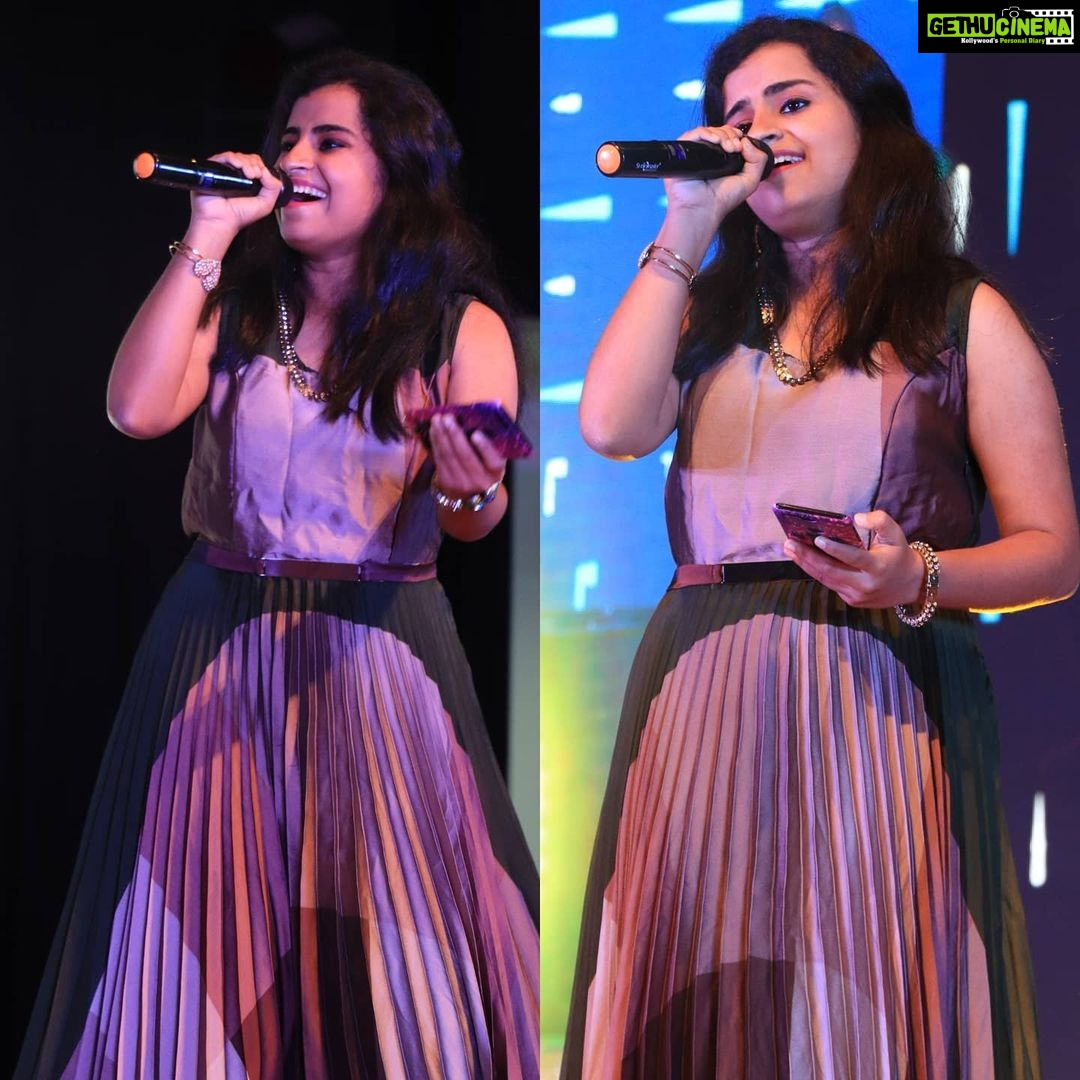 Sivaangi Krishnakumar Instagram - 😍🎙️