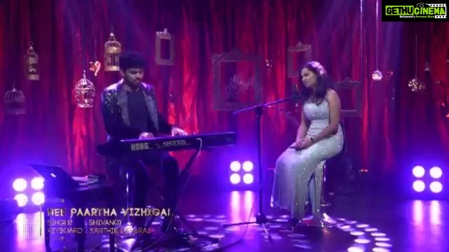Sivaangi Krishnakumar Instagram - It's Valentine's month😍 Nee partha vizhigal😍 Do subscribe to @mediamasons channel for the full video. Thankyou @karthick__devaraj Anna❤️