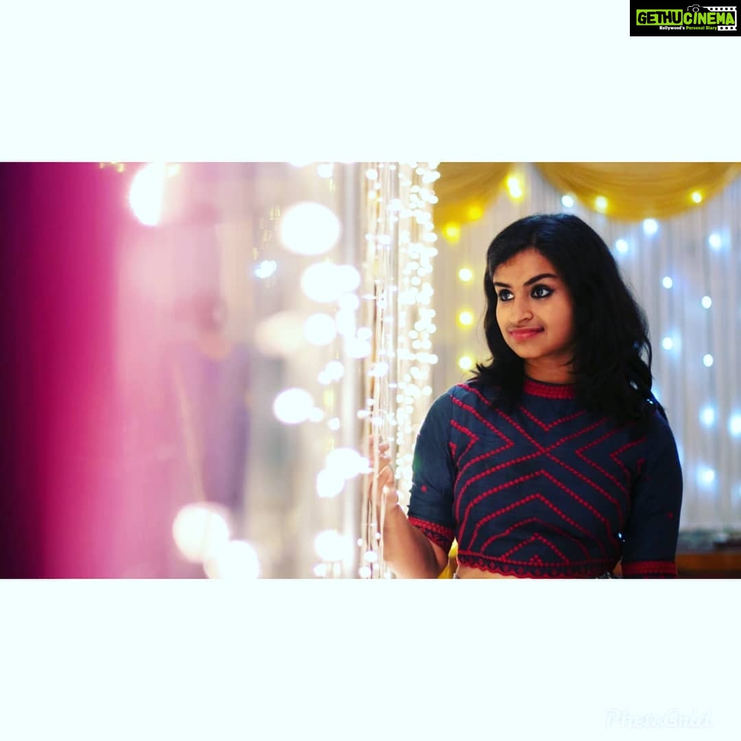 Sivaangi Krishnakumar Instagram - 👀😻😻