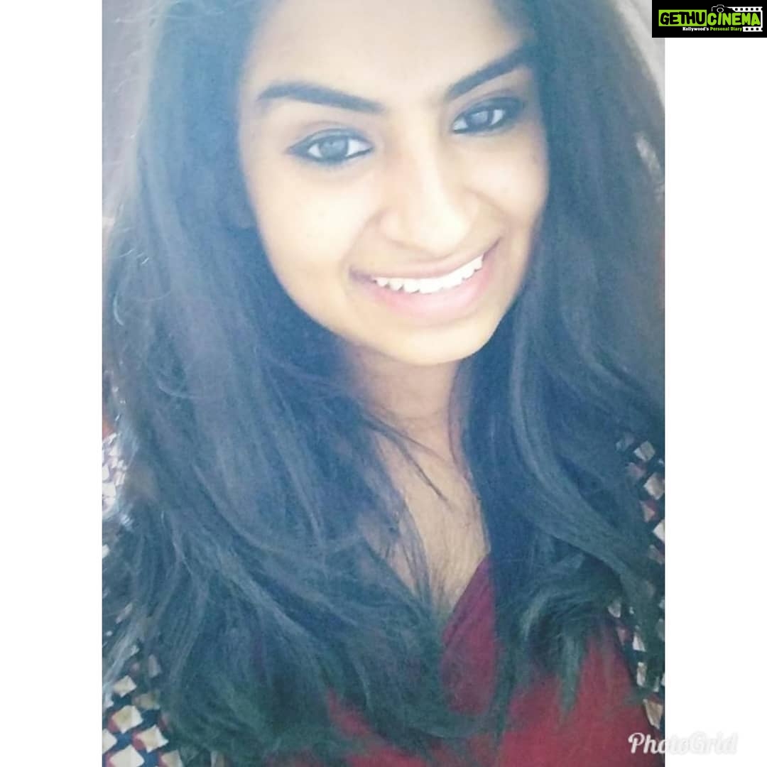 Sivaangi Krishnakumar Instagram - Smilleeeeeeeeđź’• . . Sivaangi #sivaangikrish#bigil #supersinger7 #supersingerjunior #supersinger6 #vijaytelevision #vijay #viswasam #vijaytv #tamilmusic #tamilmuser #tamillove #vijaysethupathi #thalapathy #shankarmahadevan #tamilmusicaly #thala #simbu #oviya #tamilbgm #vijaydevarakonda #dhanush #rajinikanth #anirudh #tamilmovie #suriya #nayanthara #priyanka #makapa