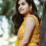 Sivaangi Krishnakumar Instagram - A yellow dress and yelloads of happiness 💛🌝 PC @arunprasath_photography Wearing : @label_prabuselvaraj @prabuselvaraj_