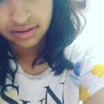 Sivaangi Krishnakumar Instagram - Love for this song❤️#sirukkivaasam🎵 Just a try:) Hope you like it! #mood #indiansingers#kodi#dhanush #thrisha @_shwetamohan_ @anand.aravindakshan.official @musicsanthosh