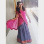 Sivaangi Krishnakumar Instagram - All your beauty..azhagu kannadi👨‍🎤🎼 . #randomcaption #folkmusic #vijaytv #ss7 #supersinger7 EVP Film City