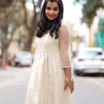 Sivaangi Krishnakumar Instagram - No caption🌝Just wearing a golden colour dress😁 PC: @sinty_boy Muah: @suni_makeup_hair @salonvolumepallikaranai Neckpiece @adorebypriyanka