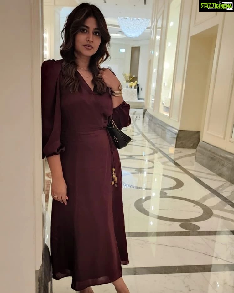 Sneha Instagram - Never regret a day in your life. Good days gives happiness, bad days gives experience, worst days gives lessons and best days gives memories. 👗: @geetuhautecouture @geetunaidu03 PC: @prasanna_actor #livelife #positivevibes #loveurself❤️ #vacaypics #hubbyclicks😍