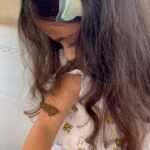 Soha Ali Khan Instagram - We came across a beautiful butterfly today but it had damaged one wing and was having trouble flying. We didn’t know how to help it but Inaaya felt if she offered her finger it may climb aboard and she could take it to a nectar flower so it would be near it’s food. And so that s what we did! 🦋 ❤️