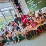 Soha Ali Khan Instagram – Back to school! It was such fun to be able to interact with the lovely and lively bunch of children from Ascend International School’s Half Day class and to read to them from our newly published book Inni and Bobo Find Each Other. 
#alwaysascending #inniandbobo @ascendspeaks @kunalkemmu #evolvetogether