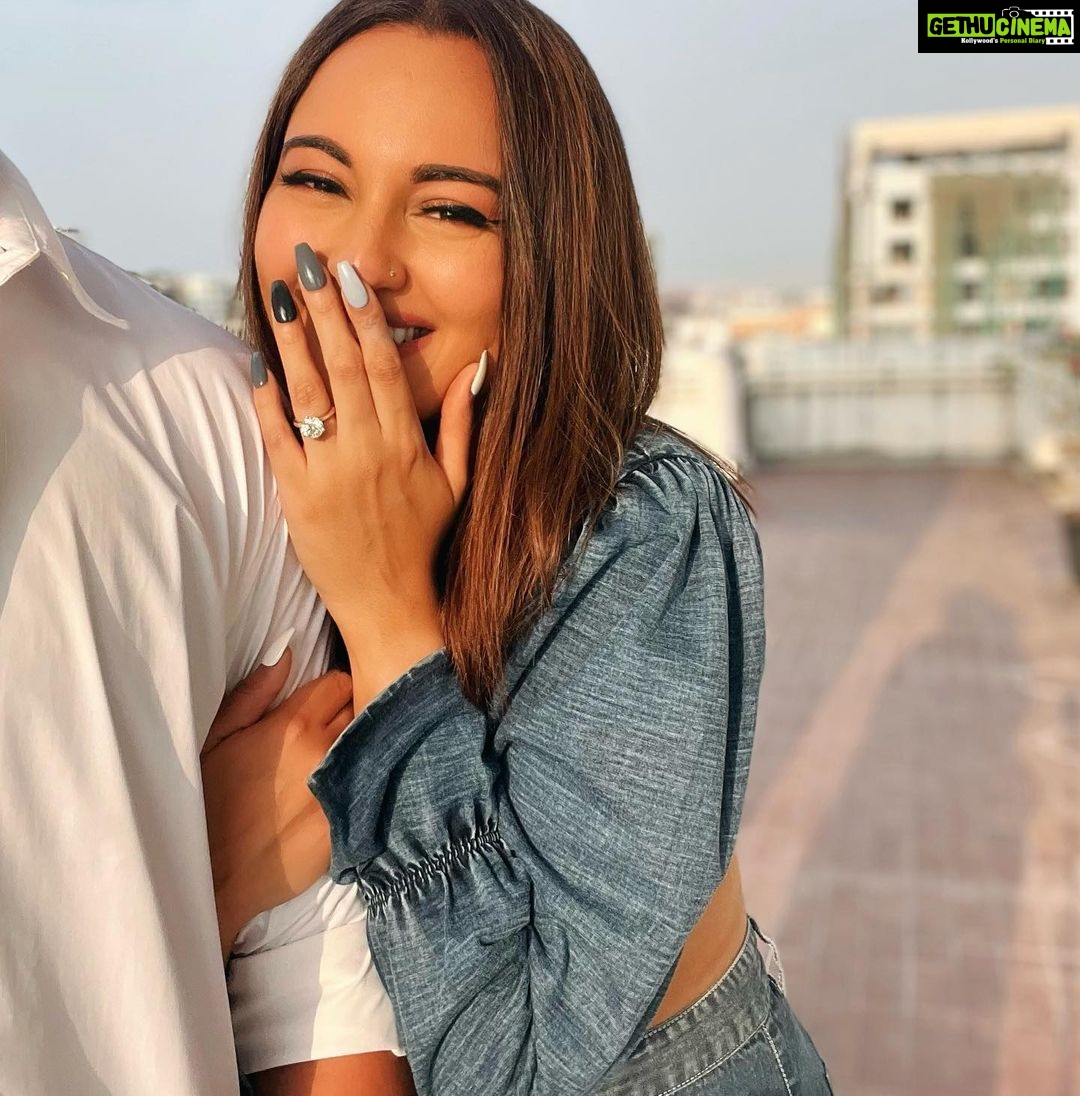 Sonakshi Sinha - 554.7K Likes - Most Liked Instagram Photos