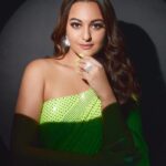 Sonakshi Sinha Instagram – Eid ka chaand 🌝