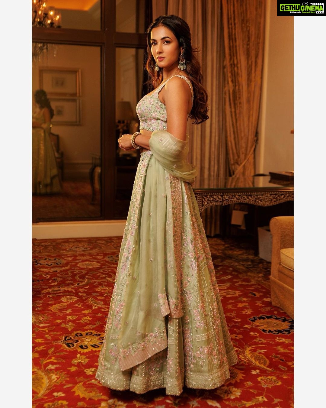 Sonal Chauhan Instagram - π§ββοΈπ§ββοΈπ§ββοΈ . . . . . . . . . . . . . . . . . . . . . . . . . . . . . . . . . . . . . . . . . . . . . πΈ @farazdaksaifuddin Lehenga @varunchakkilam HMU @sandysvanitydrama Styled by @d_devraj #love #sonalchauhan #beautiful #indian #fashion #indianfashion #lehenga #thursday #trending