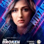 Sonali Bendre Instagram - Let me introduce you to Amina Qureshi, the Editor-in-chief, for Awaaz Bharti. For her, fact always wins over fiction... no matter what the cost. Watch her battle to report Sachh over Sansani in #TheBrokenNews, coming soon on #ZEE5 @jaideepahlawat @shriya.pilgaonkar @indraneilsengupta @sanjeeta11 @taarukraina @bbcstudiosindia @gosamm @deepali31 @vinaywaikul @harendra.dp @somenewbits @adityapushkarna @sankalpp @gaurav_agg18 @zee5 @zee5mena @zee5apac @zee5_europe @zee5cac @zee5.usa