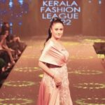 Sonia Agarwal Instagram - 💫✨...... @soniaaggarwal1 @mr_yogesh__official____ #soniaagarwal #soniaggarwal #keralafashionleague #fashionstyle #instapost #love #insta #trending
