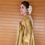 Sridevi Vijaykumar Instagram – 🌟Be your own kind of beautiful🌟

#gold#traditionalwear#saree#kanchipuramsilk#silksarees#lovesaree#indianwear#wedding#weddingsaree#dressedup#golden#flowers#jasminelove#jewellery#weddingjewellery#instapic#instapicoftheday#instagram#bangles#weddingseason#friendslikefamily