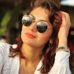 Sriti Jha Instagram – Dil tha ke phir behel gaya 
Jaan thi ke phir sambhal gayi…

-Faiz