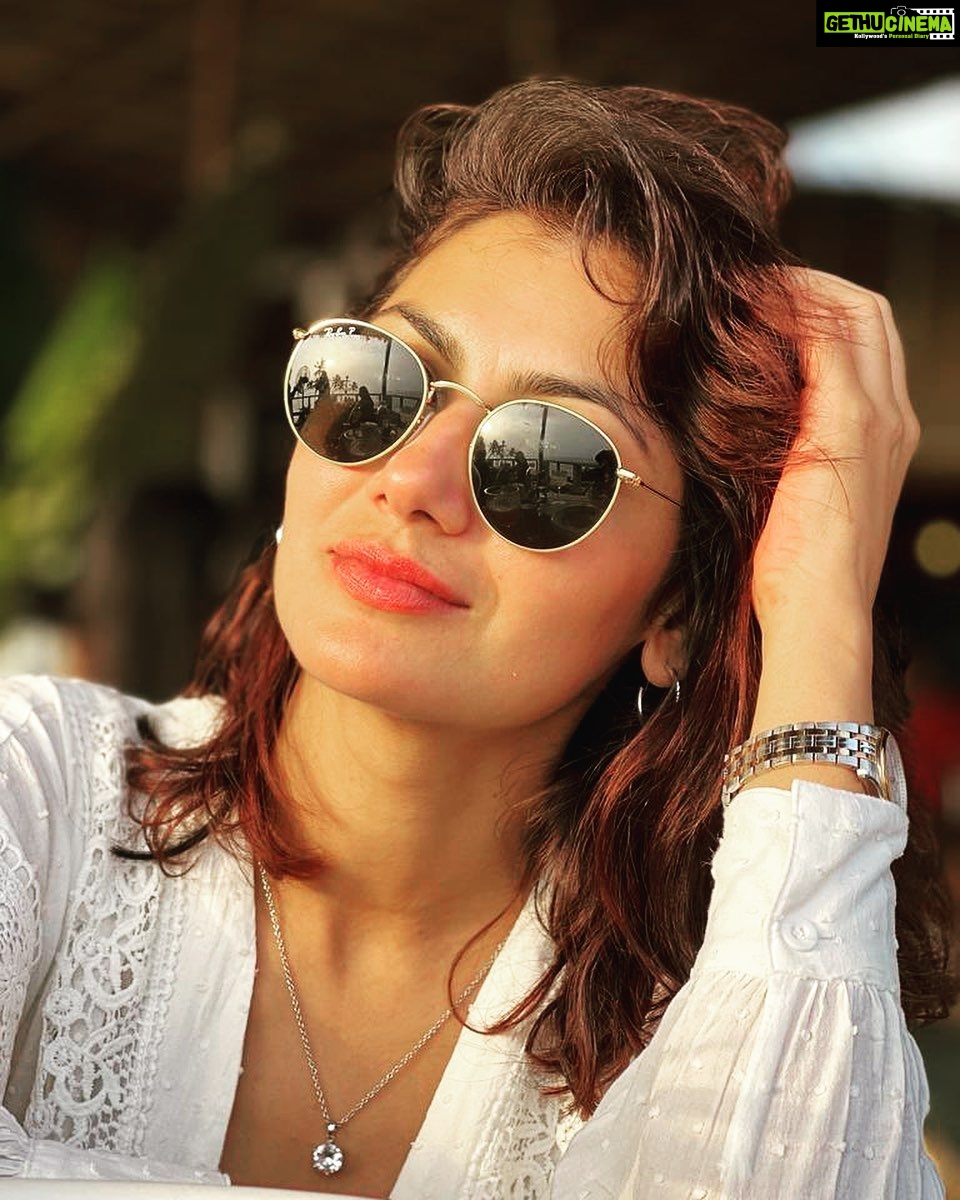 Sriti Jha - 145.1K Likes - Most Liked Instagram Photos