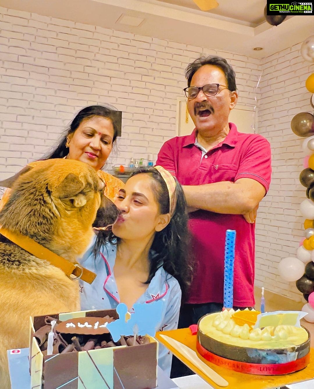 Srushti Dange Instagram - Thank you everyone for Gracing me with your love. I can never express the extent of my gratitude for the immeasurable joy y’all bring to my life. Yesterday my daddy said to me “there is no remedy for Love but to love more” And I think I’m gonna stick with that and sending all my love to y’all ♥️