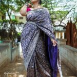 Sruthi Hariharan Instagram - A saree everyday... anyday.. Photography: @raghavstudios Styled by: @papapants Assisted by @thechaotic.art Saree- @taneira_sarees Jewellery & belt: @shreejewellersofficial Neckpiece: @houseoftuhina Make up by @shivugowda2011 Hair by #sunitha