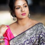 Sruthi Hariharan Instagram - A saree anyday, everyday... :) Thank you team . For @suvarnacomedygangs Photography: @raghavstudios Styled by: @papapants Assisted by @thechaotic.art Saree- @taneira_sarees Jewellery & belt: @shreejewellersofficial Make up by @shivugowda2011 Hair by #Sunitha